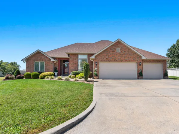 1591 S Georgia Drive, Bolivar, MO 65613