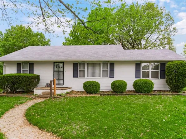 1900 Montezuma St, Leavenworth, KS 66048