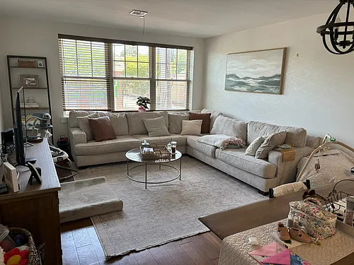 425 New York Ave #2 Photo 1