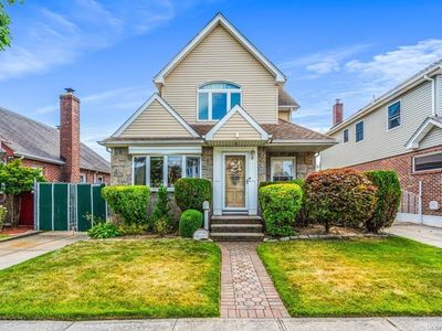 171-50 Gladwin Avenue, Flushing, NY, 11365