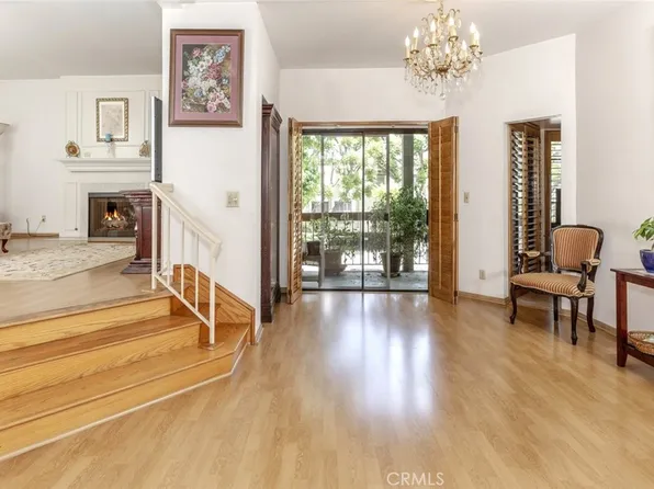 1313 Valley View Rd APT 202, Glendale, CA 91202