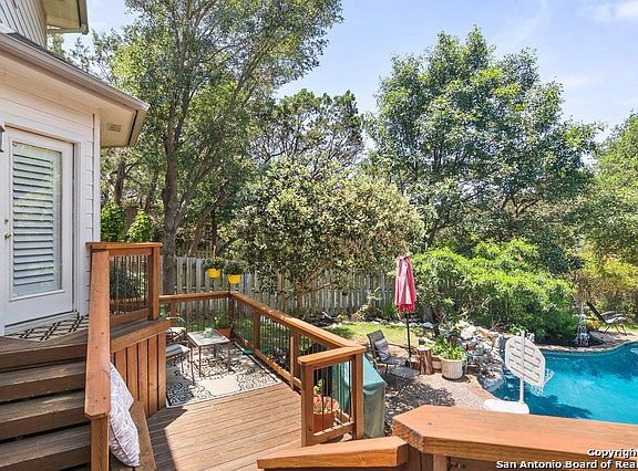 3rd image of 11111 Wilson Oaks