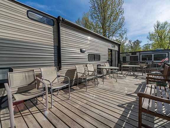 4th image of 21588 Gull Lake Loop Rd NE #83