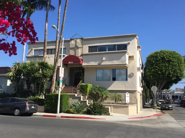 802 N West Knoll Dr APT 201, West Hollywood, CA 90069