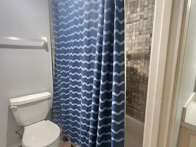 7895 Bay Meadows Dr — Photo 16