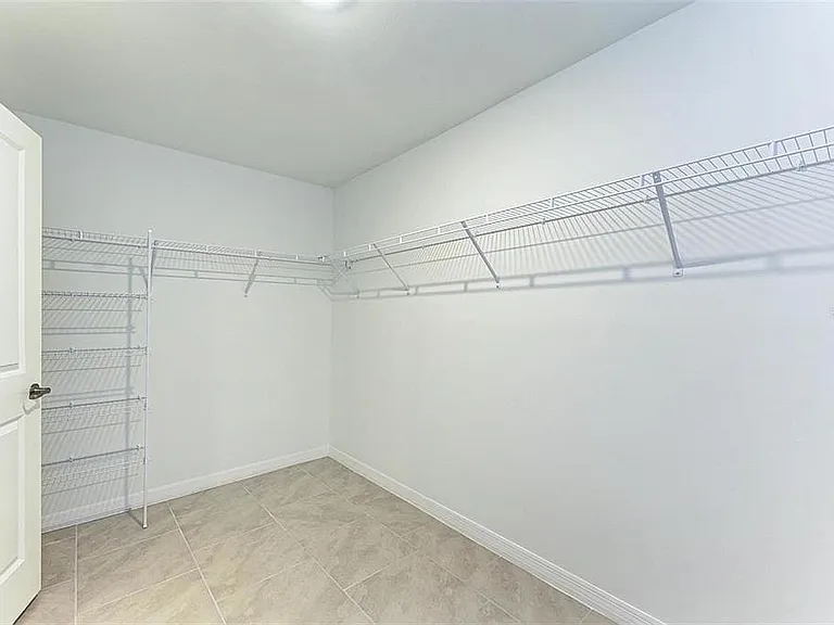 23444 Steeple Ave — Photo 14