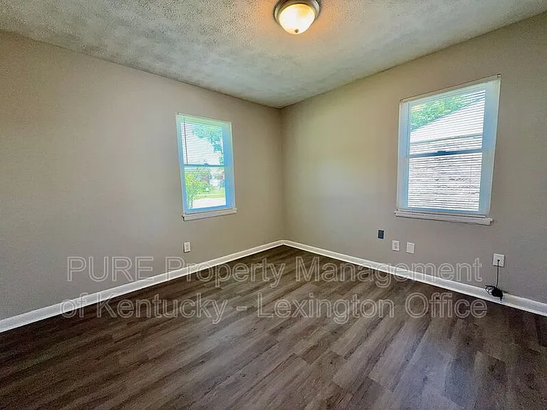 508 Beech St — Photo 13