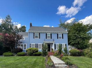 3 N Brookwood Dr, Montclair, NJ 07042