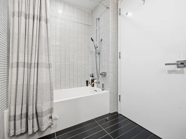 252 South Street image 12 of 13