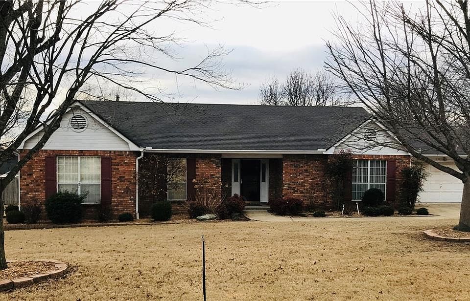 1st image of 1303 Blue Quail Dr