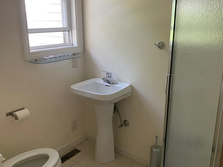 158 Summit St #158 — Photo 5