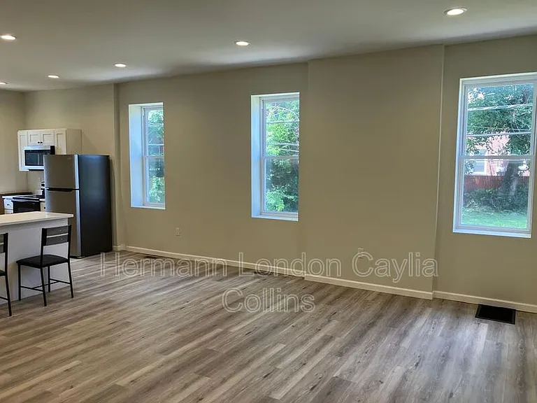 3215-3217 Nebraska Ave #3215 — Photo 7