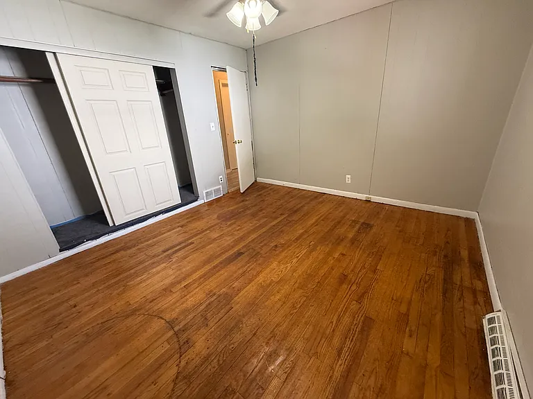 2404 Glenwood Ave #1 — Photo 10