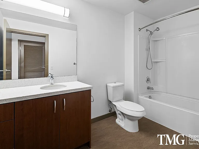 Corbett Heights Apartment Homes — Photo 52