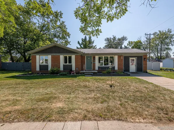 316 Crampton Dr, Monroe, MI 48162