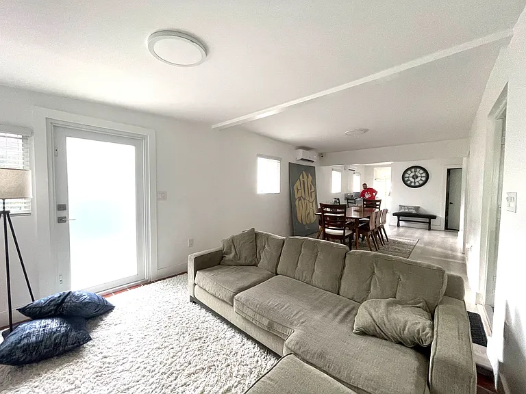 3010 NW 1st Ave — Photo 4