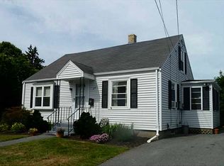 25 Rosedale Ct, Middletown, RI 02842