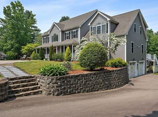 15 Vintage Farm Ln, Walpole, MA 02081