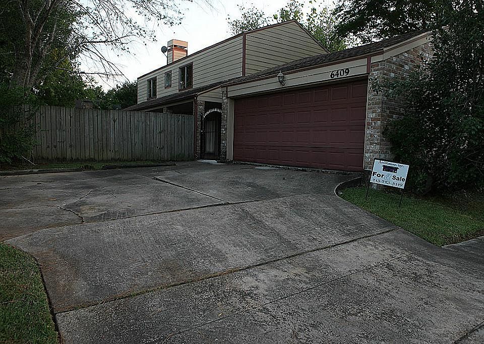 1st image of 6409 Quail Meadow Dr