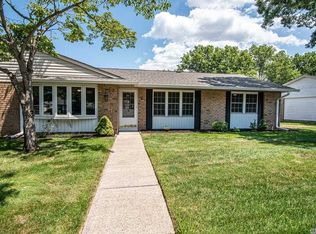 357 Woodbridge Dr UNIT B, Ridge, NY 11961