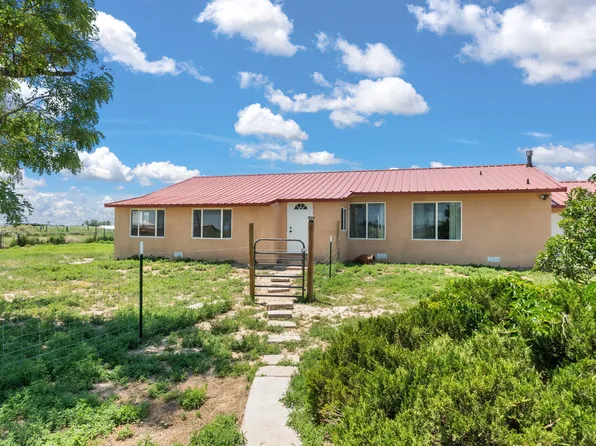113 Willow Lake Rd E, McIntosh, NM 87032
