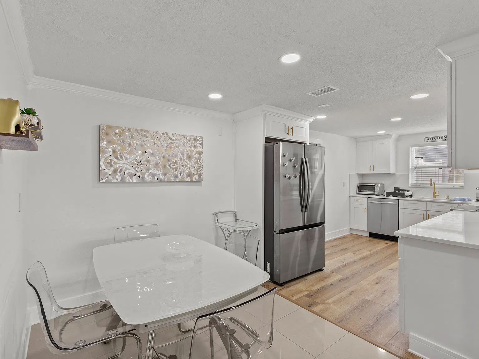 2 bed, 1225 sqft, $2,095 — Photo 3