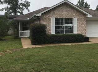 325 Willowbrook Ln, Whitehouse, TX 75791