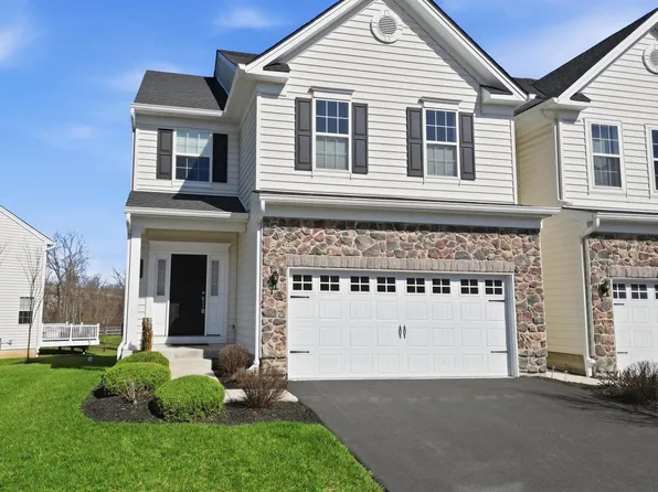 109 Briarwood Ln, Colmar, PA 18915