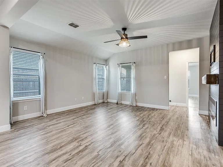3725 Holley Ridge Way — Photo 14