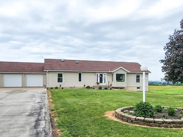 2661 315th St, Hopkinton, IA 52237