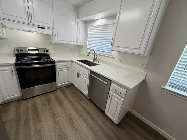 1170 Regent St #D — Photo 4