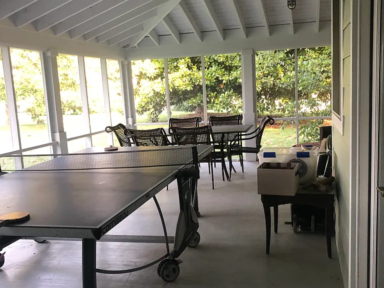 Screened in porch