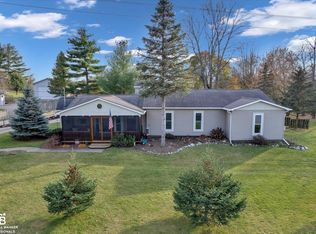 8058 E Carpenter Rd, Davison, MI 48423