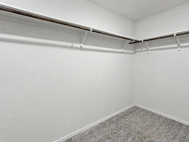 2437 Dielman Dr — Photo 17