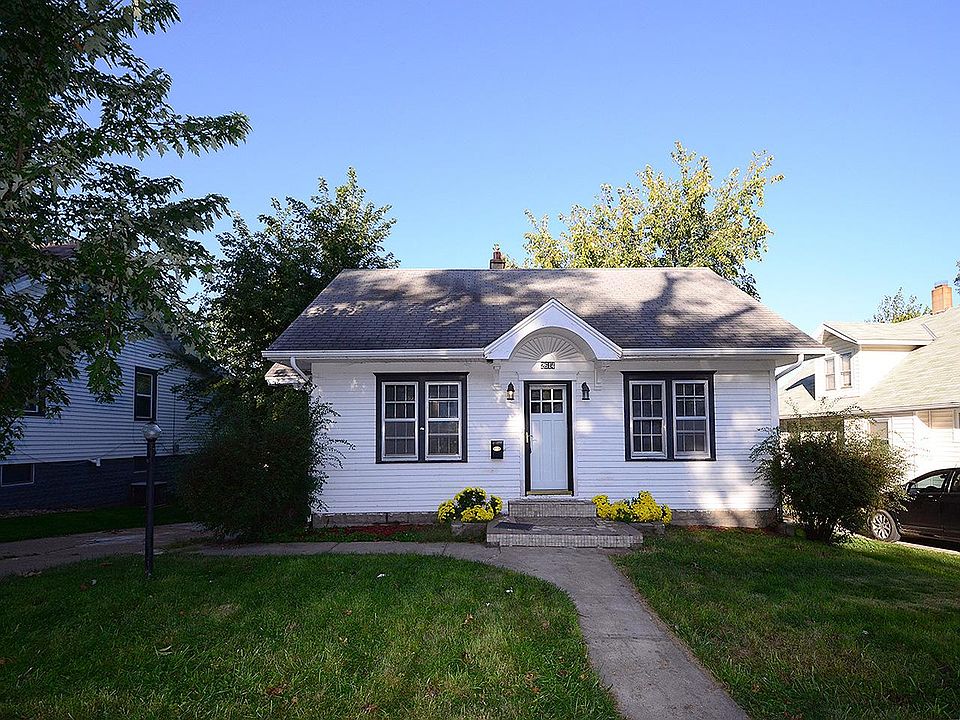 1st image of 2614 S 34th St