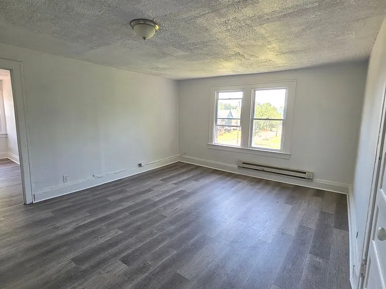 11419 Durant Ave — Photo 5