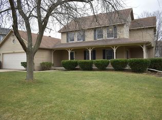 4375 Eagle Ct, Gurnee, IL 60031