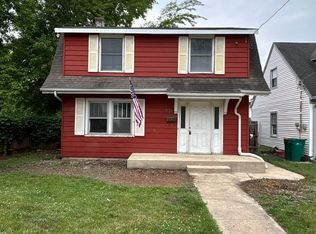 559 E 13th St, Lockport, IL 60441