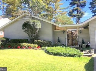 10005 Parkwood Dr, Bethesda, MD 20814