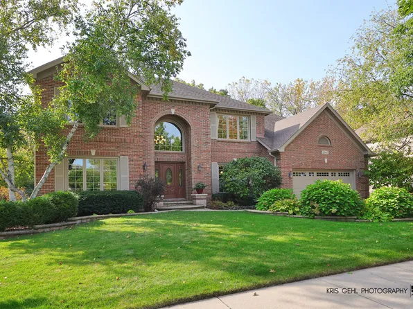 2605 Clara Ave, Aurora, IL 60502