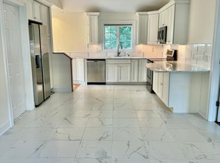 12 Roxbury Rd #1, Norwalk, CT 06855