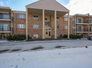 4351 Parklawn Ave #1, Edina, MN 55435