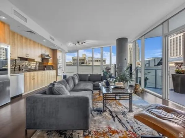 35 E 100 S APT 502, Salt Lake City, UT 84111
