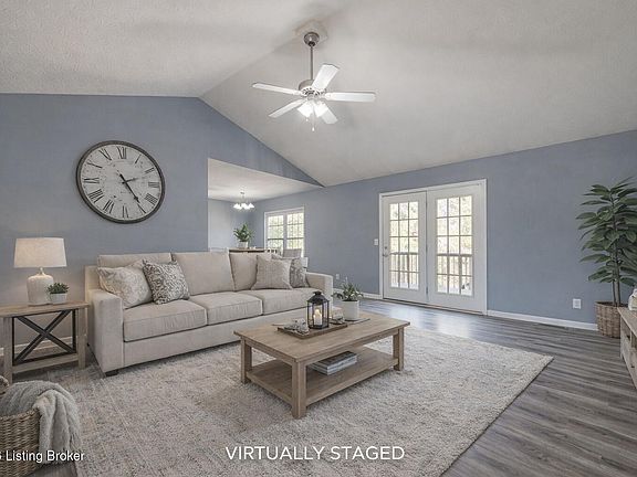 4th image of 4437 Falling Leaf Dr