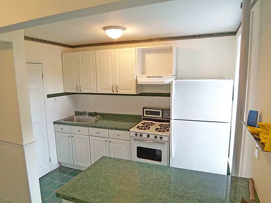 Rented by City Connections Realty | media 7