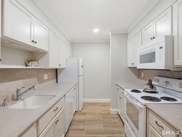 247 Hamilton Ave #3 — Photo 5