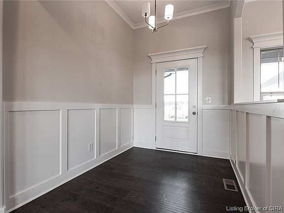 4th image of 1844 Augusta Boulevard Lot 270