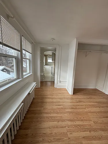 223 E Elizabeth St Photo 1