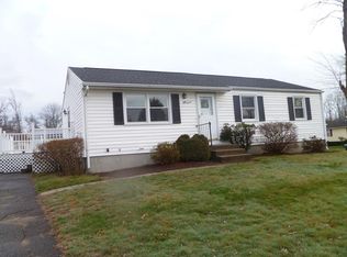 57 Albee St, Springfield, MA 01129
