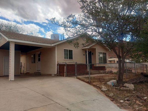 1108 E Holyoak Ln